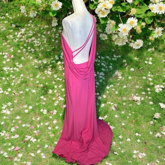 NWT IEENA for Mac Duggal ‘Jersey One Shoulder Draped Back Gown’ in Candy Pink 10 - Picture 8 of 16